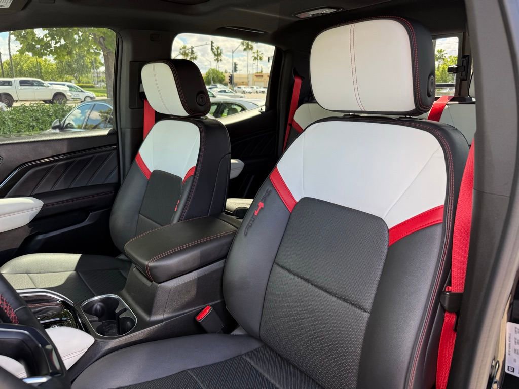 Used 2023 GMC Canyon AT4X AWD/4WD image 14