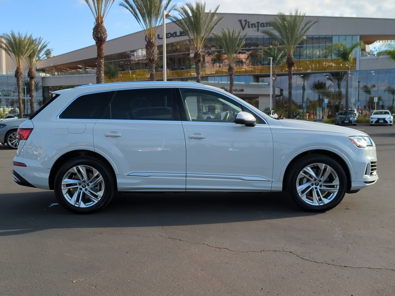 Used 2021 Audi Q7 3.0T Premium w/ Convenience Package image 4