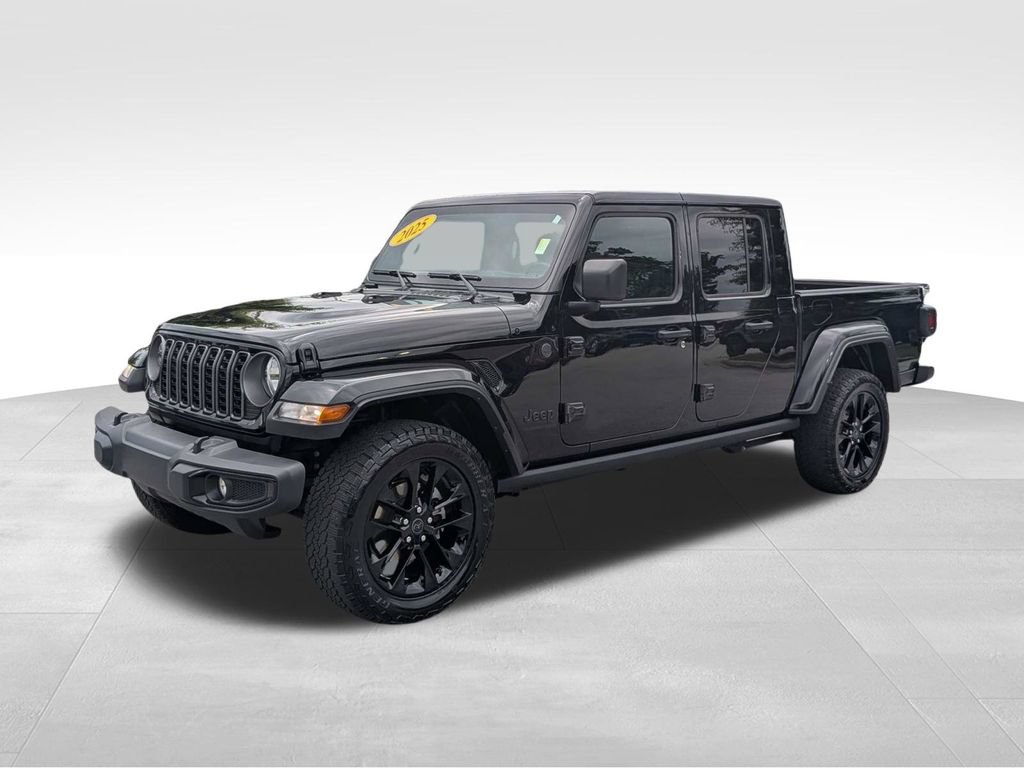 Used 2025 Jeep Gladiator Sport AWD/4WD image 8