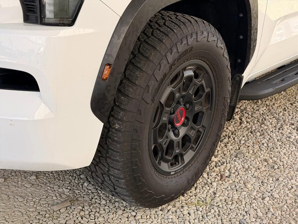 Used 2025 Toyota Sequoia TRD Pro AWD/4WD image 5