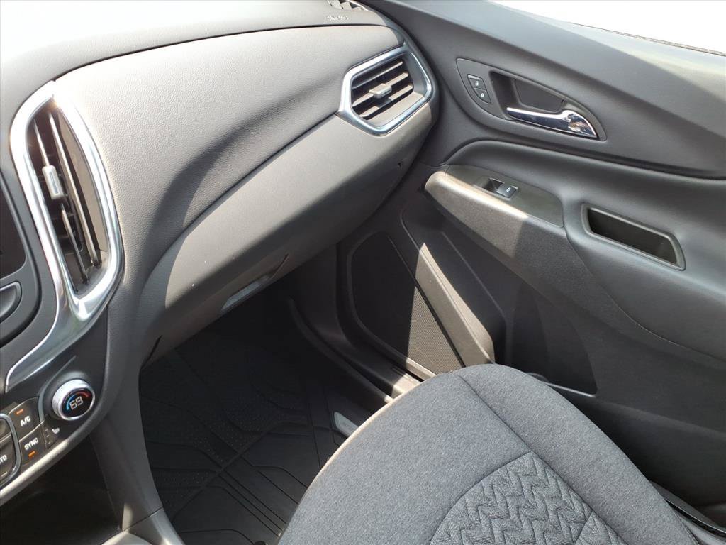 Used 2023 Chevrolet Equinox LT AWD/4WD image 34