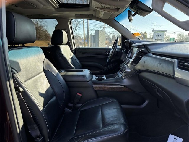 Used 2017 Chevrolet Suburban LT w/ LT Signature Package image 23