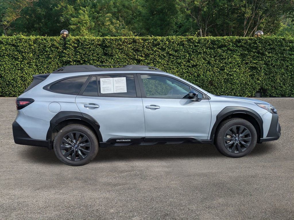 Used 2025 Subaru Outback Onyx Edition XT w/ Popular Package #2 image 3