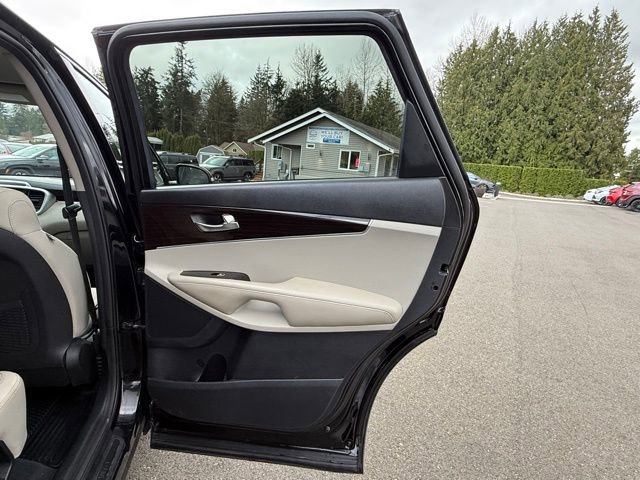 Used 2019 Kia Sorento LX image 25