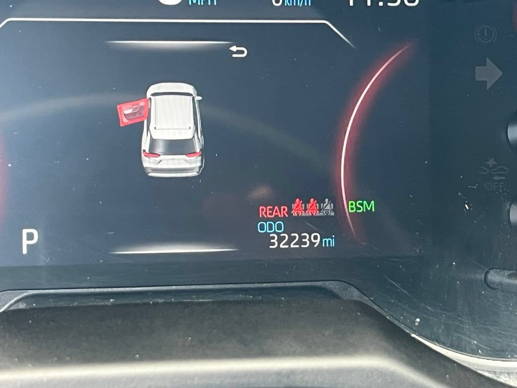 Used 2025 Toyota RAV4 XLE FWD image 41