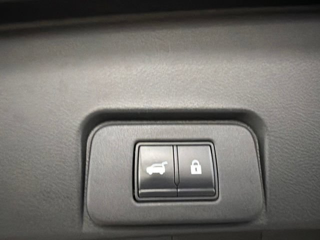 Used 2021 Nissan Rogue SL w/ Premium Package AWD/4WD image 14