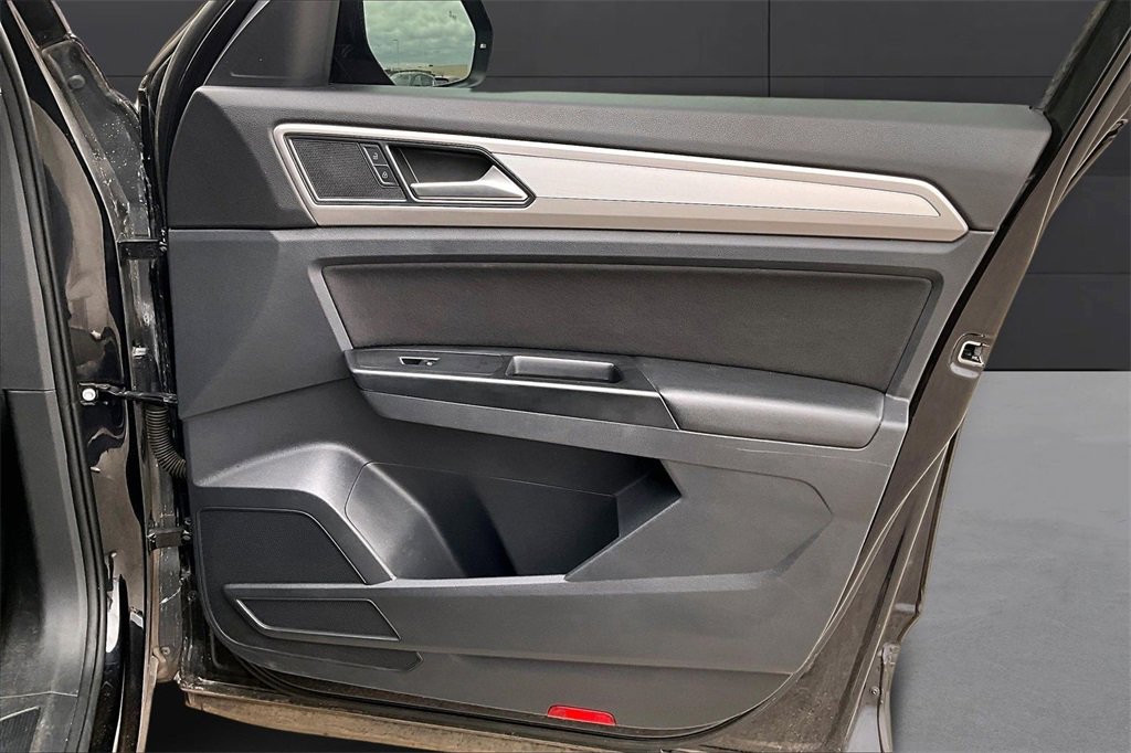 Used 2021 Volkswagen Atlas S image 14