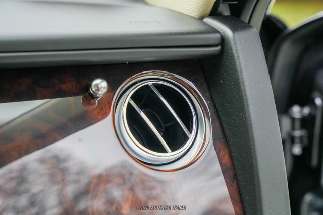 Used 2011 Rolls-Royce Ghost image 42