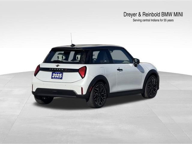 Used 2025 MINI Cooper S FWD image 4