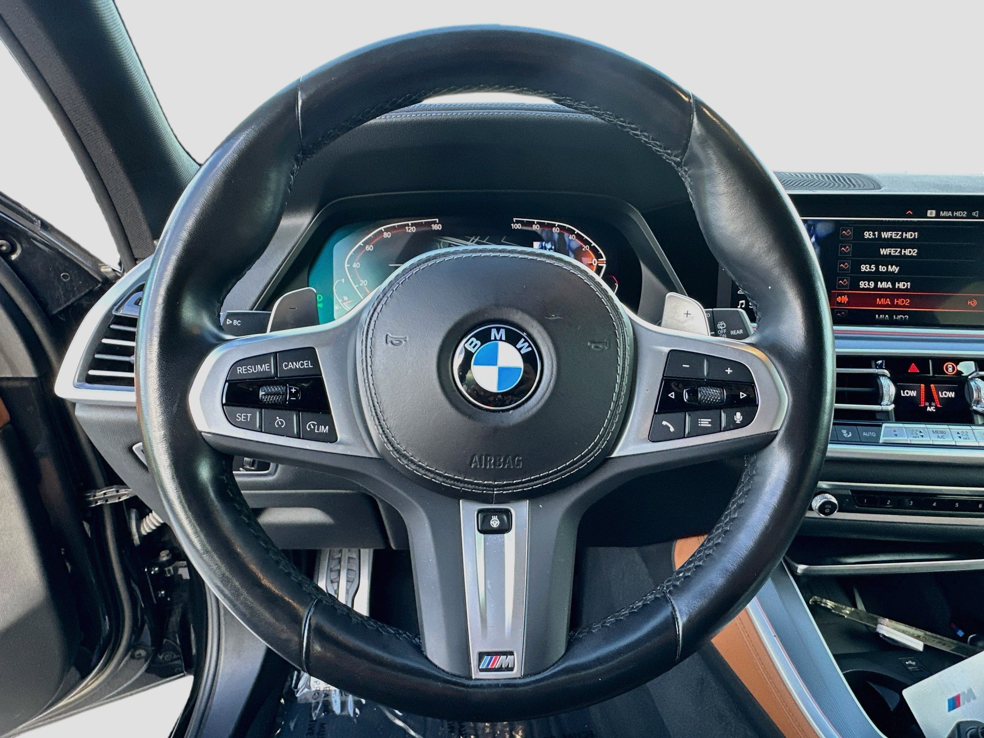 Used 2022 BMW X5 xDrive40i w/ M Sport Package AWD/4WD image 11