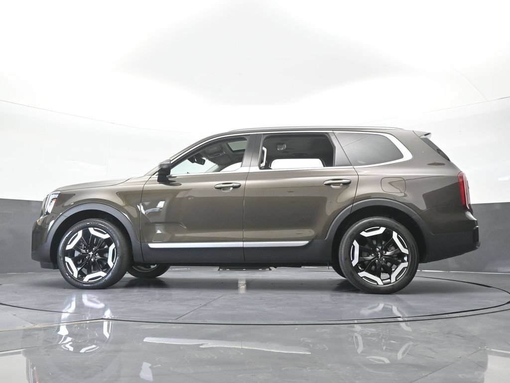 New 2024 Kia Telluride S w/ S Sunroof Package FWD image 56