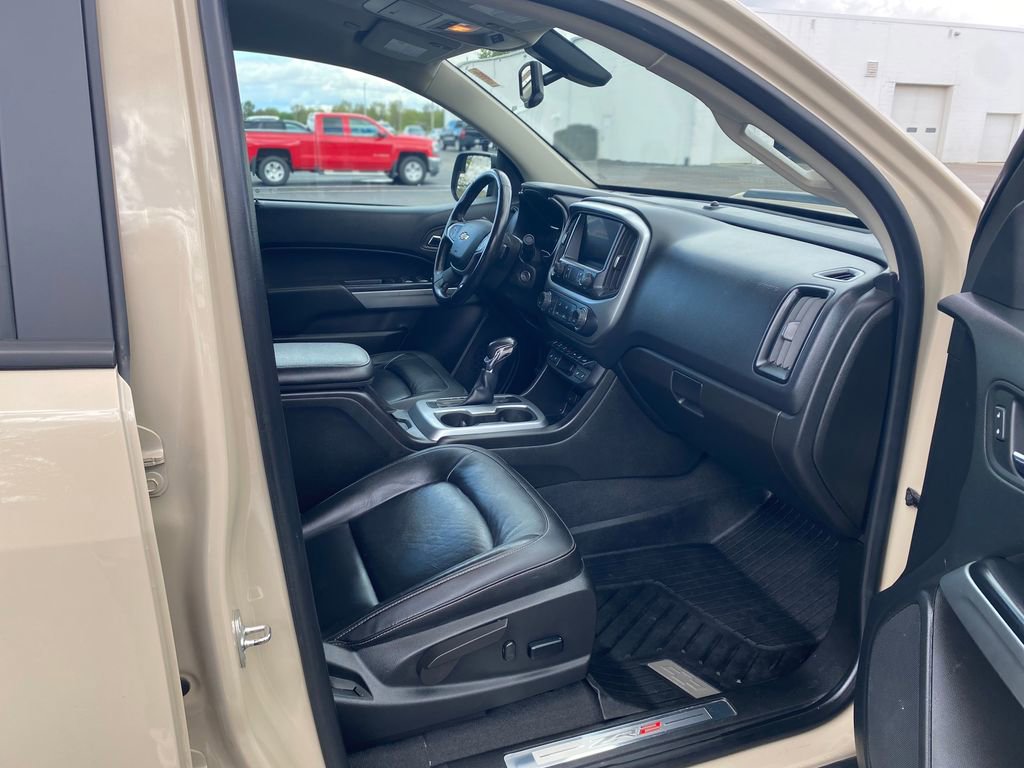 Used 2022 Chevrolet Colorado ZR2 w/ ZR2 Dusk Special Edition AWD/4WD image 12