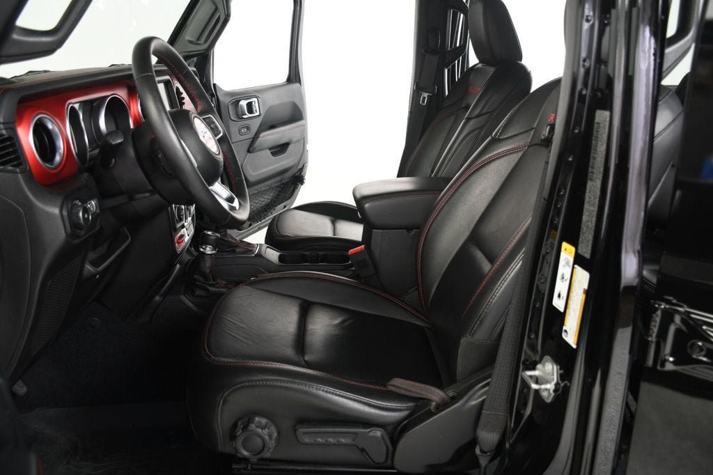 Used 2018 Jeep Wrangler Unlimited Rubicon AWD/4WD image 30