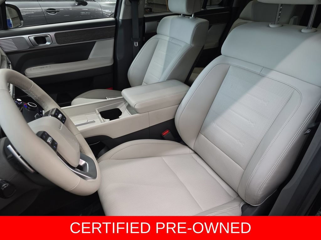 Certified 2026 Hyundai Santa Fe Limited AWD/4WD image 15