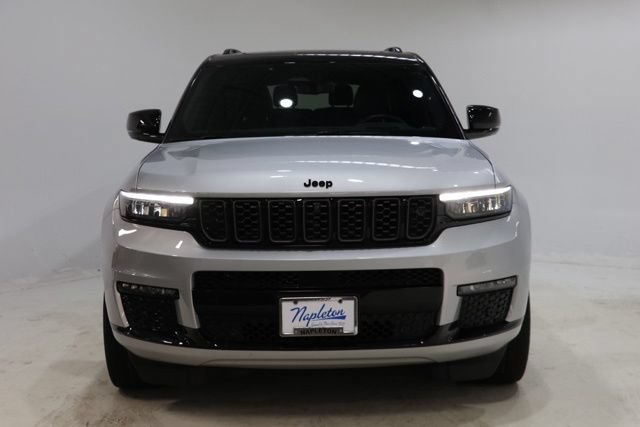 Used 2023 Jeep Grand Cherokee L Summit w/ Advanced Protech Group IV AWD/4WD image 2