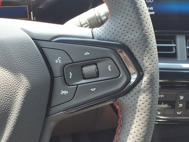 New 2026 Chevrolet Trax RS w/ Sunroof Package FWD image 16
