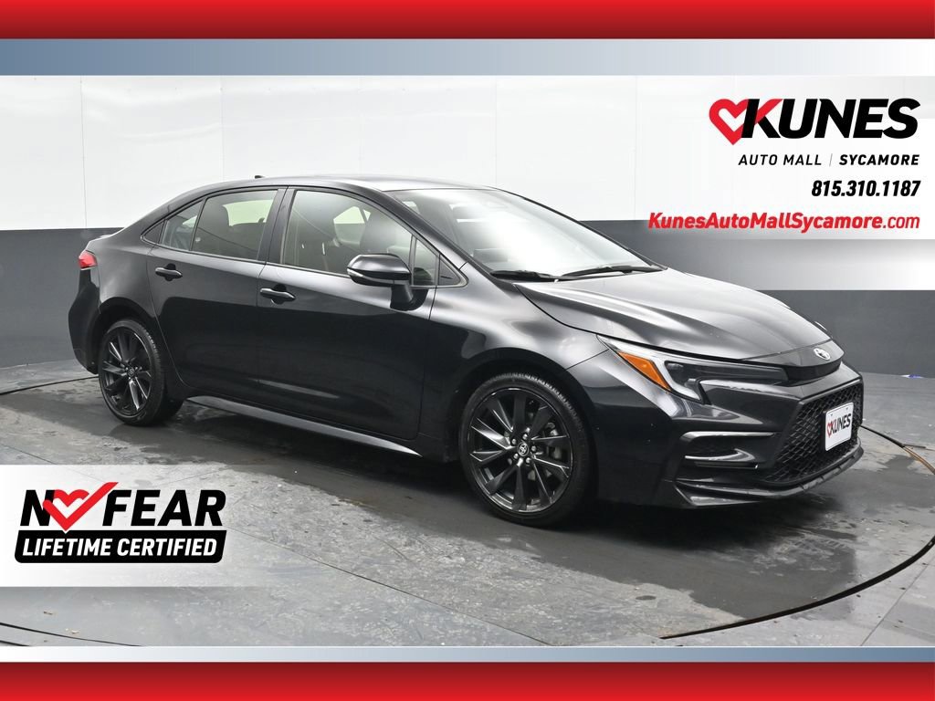 Used 2024 Toyota Corolla SE w/ SE Premium Package image 1