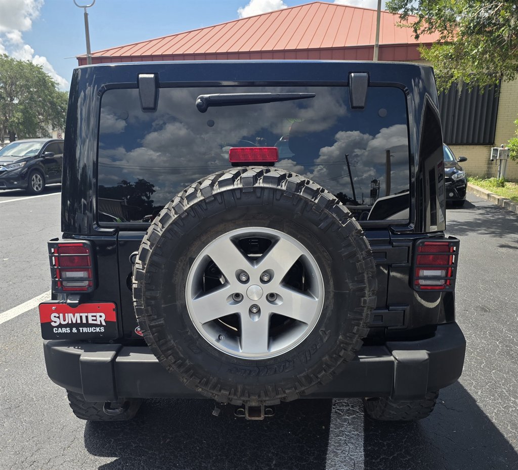 Used 2012 Jeep Wrangler Unlimited Rubicon w/ Connectivity Group AWD/4WD image 5