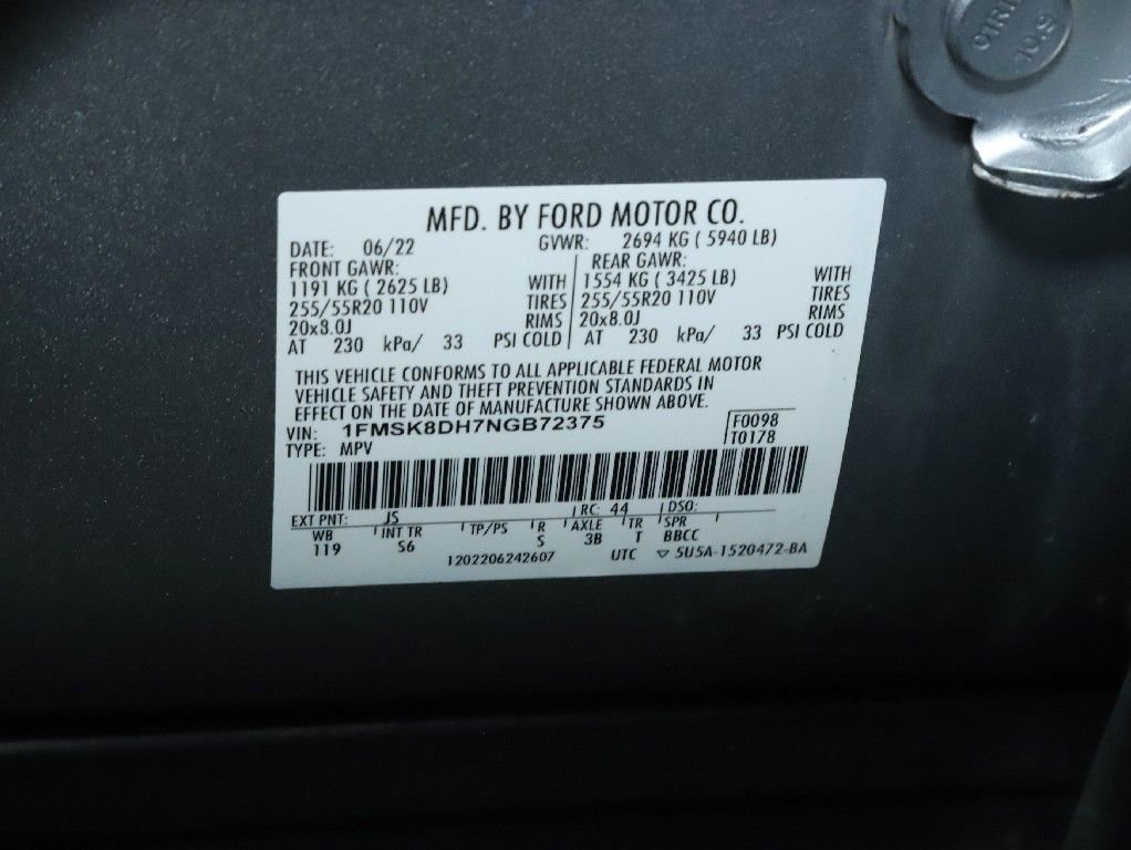 Used 2022 Ford Explorer XLT w/ Equipment Group 202A image 22