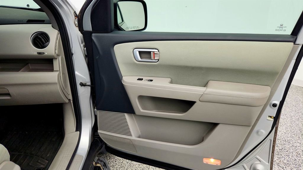 Used 2015 Honda Pilot LX image 26