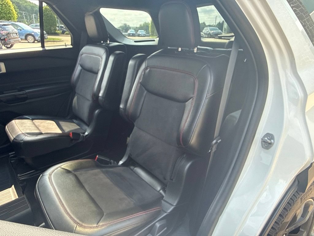 Used 2023 Ford Explorer ST-Line w/ Class IV Trailer Tow Package AWD/4WD image 25