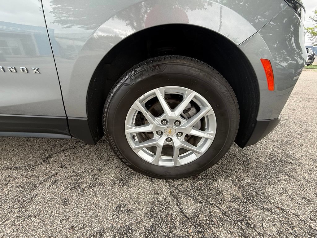 Used 2023 Chevrolet Equinox LS w/ LPO, Floor Liner Package AWD/4WD image 33