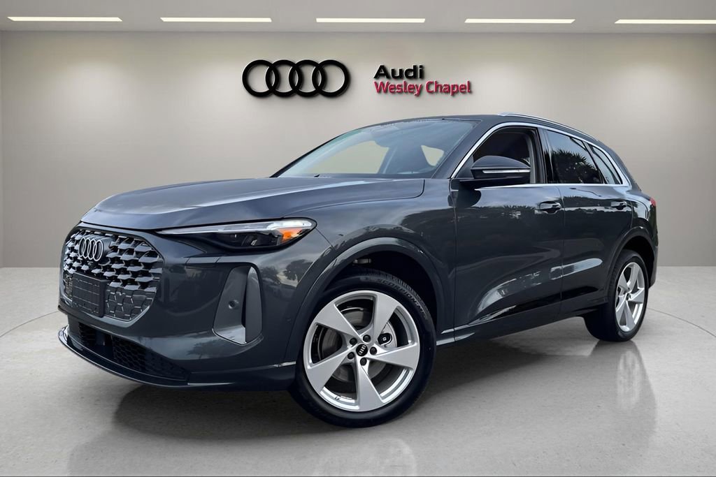 New 2025 Audi Q5 Premium Plus