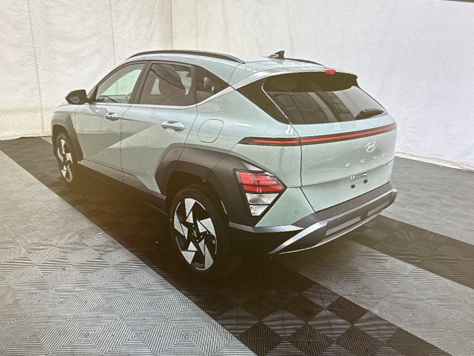 Used 2026 Hyundai Kona Limited AWD/4WD image 3