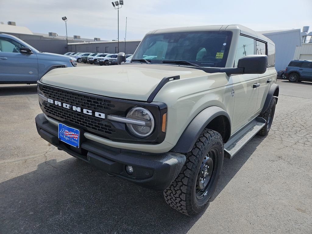 New 2026 Ford Bronco Outer Banks image 4