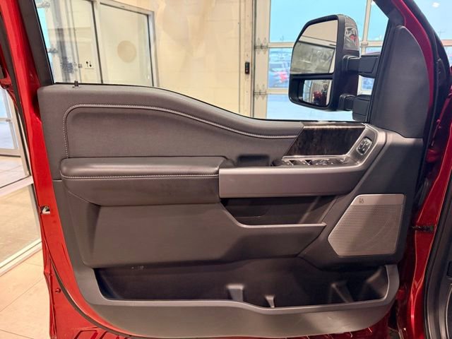 Used 2025 Ford F350 Lariat w/ Chrome Package image 12