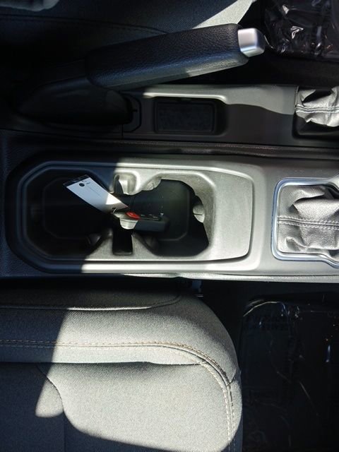 Used 2024 Jeep Wrangler Sport S image 44