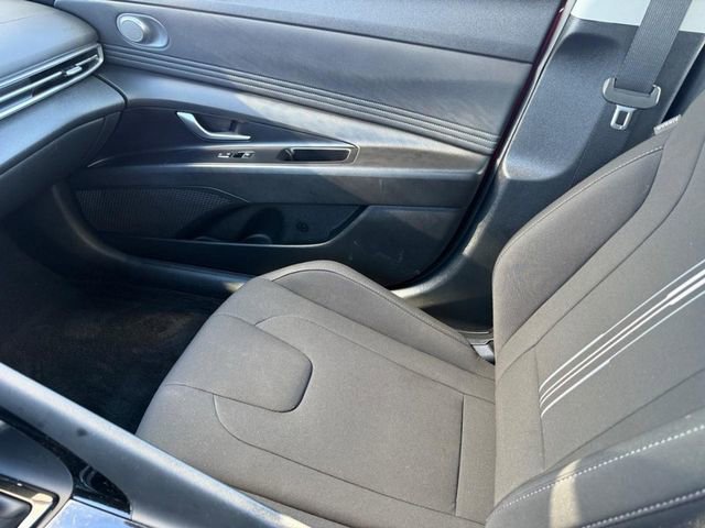 Used 2023 Hyundai Elantra SEL w/ Convenience Package image 20