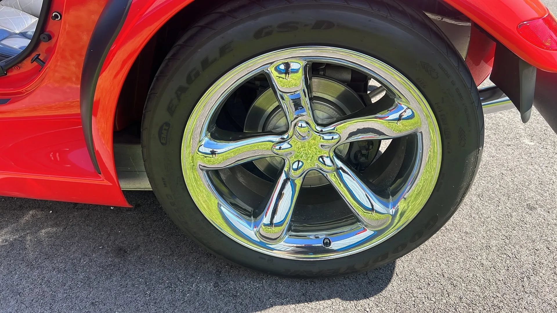 Used 1999 Plymouth Prowler RWD image 23