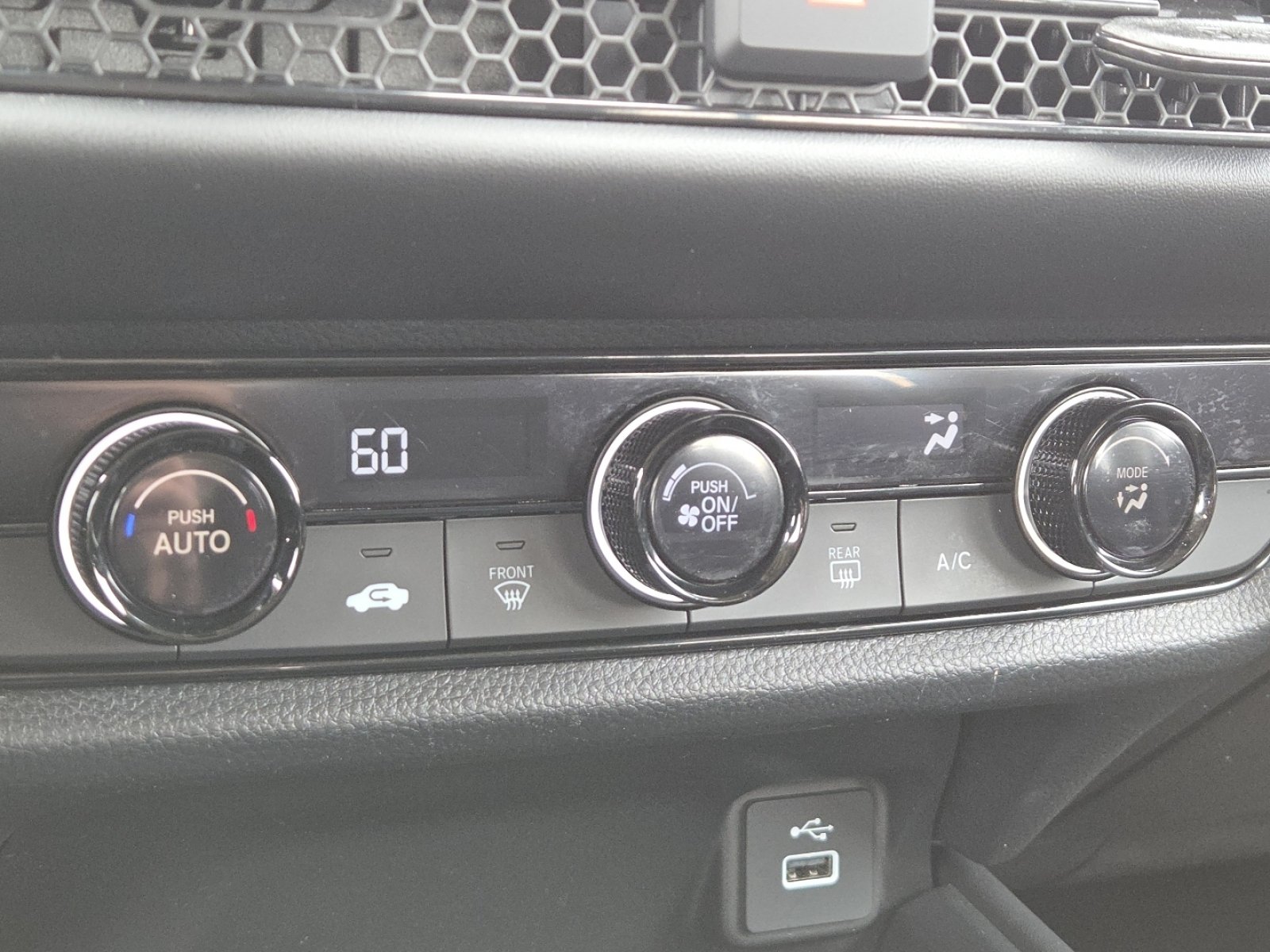 Used 2023 Honda HR-V LX image 30