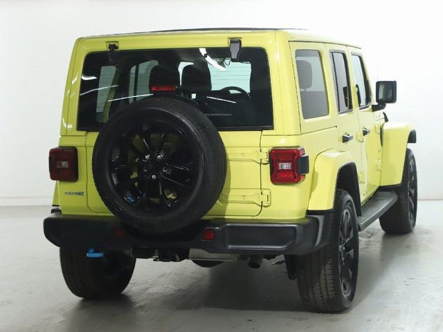 Used 2023 Jeep Wrangler Unlimited Sahara w/ Cold Weather Group image 46