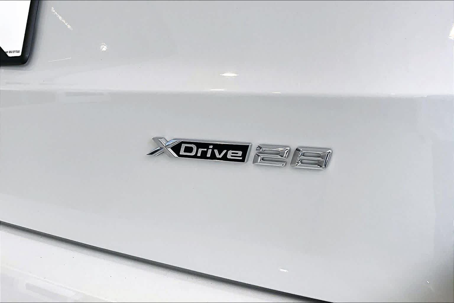Used 2025 BMW X1 xDrive28i w/ Technology Package AWD/4WD image 9
