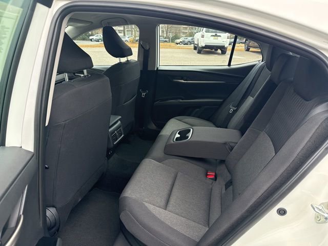Used 2025 Toyota Camry LE AWD/4WD image 18