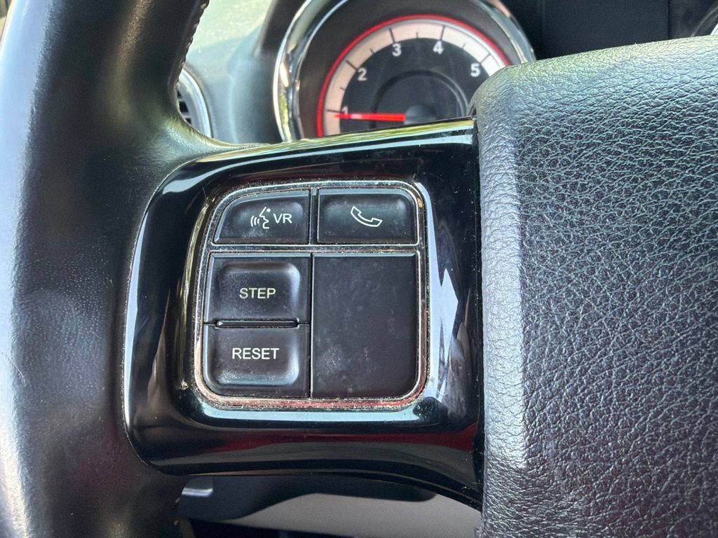 Used 2018 Dodge Grand Caravan SXT FWD image 27