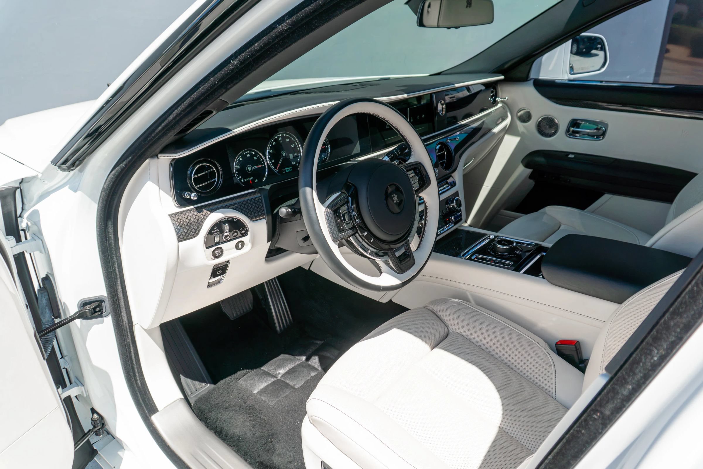 Used 2023 Rolls-Royce Ghost Black Badge w/ Black Badge Ghost Package AWD/4WD image 83