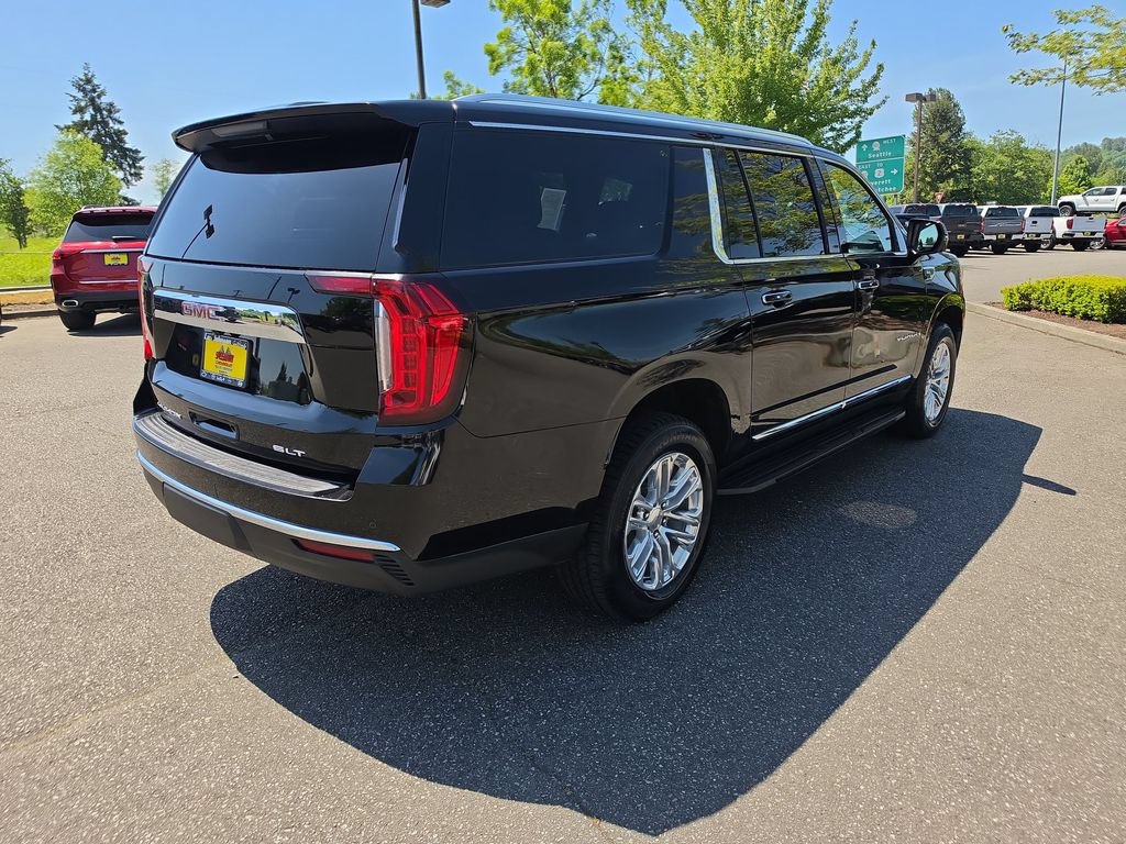 Certified 2024 GMC Yukon XL SLT w/ SLT Luxury Package AWD/4WD image 6