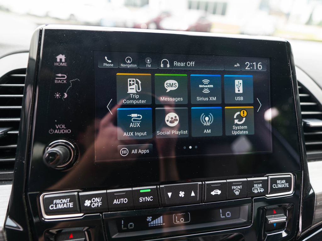Used 2024 Honda Odyssey Elite image 39