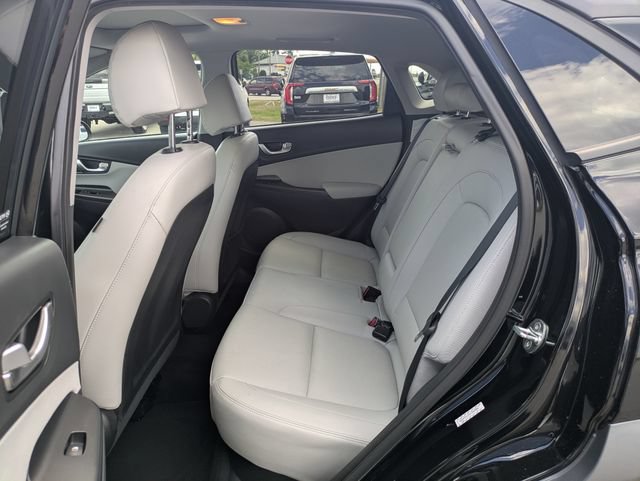 Used 2023 Hyundai Kona Limited FWD image 16