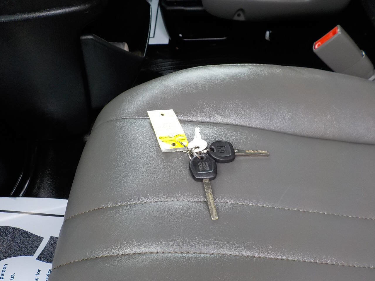 Used 2020 Chevrolet Express 2500 w/ Driver Convenience Package image 28