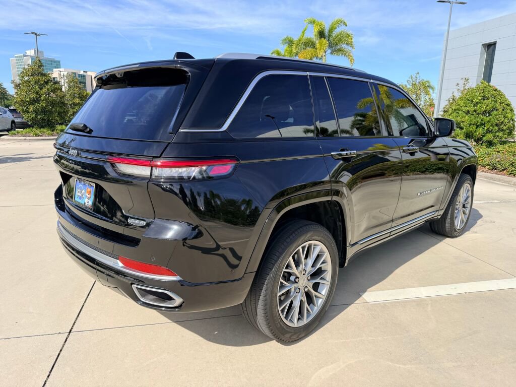 Used 2022 Jeep Grand Cherokee Summit w/ Adv Protech Group IV image 3