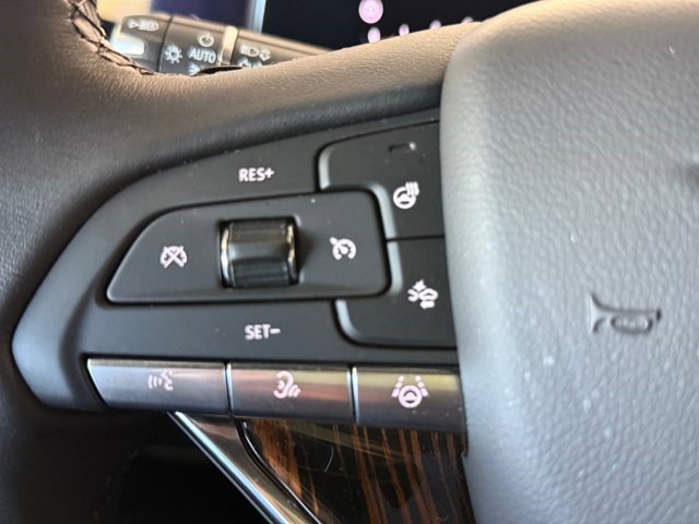 Certified 2024 Cadillac Escalade Premium Luxury image 9