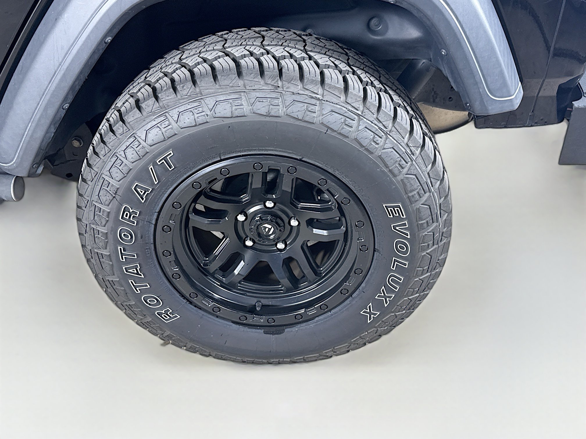 Used 2019 Jeep Wrangler Unlimited Sport S AWD/4WD image 35