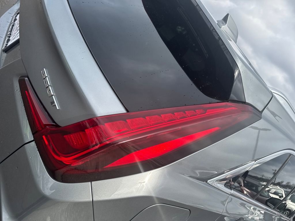 Used 2024 Cadillac XT4 Premium Luxury image 41