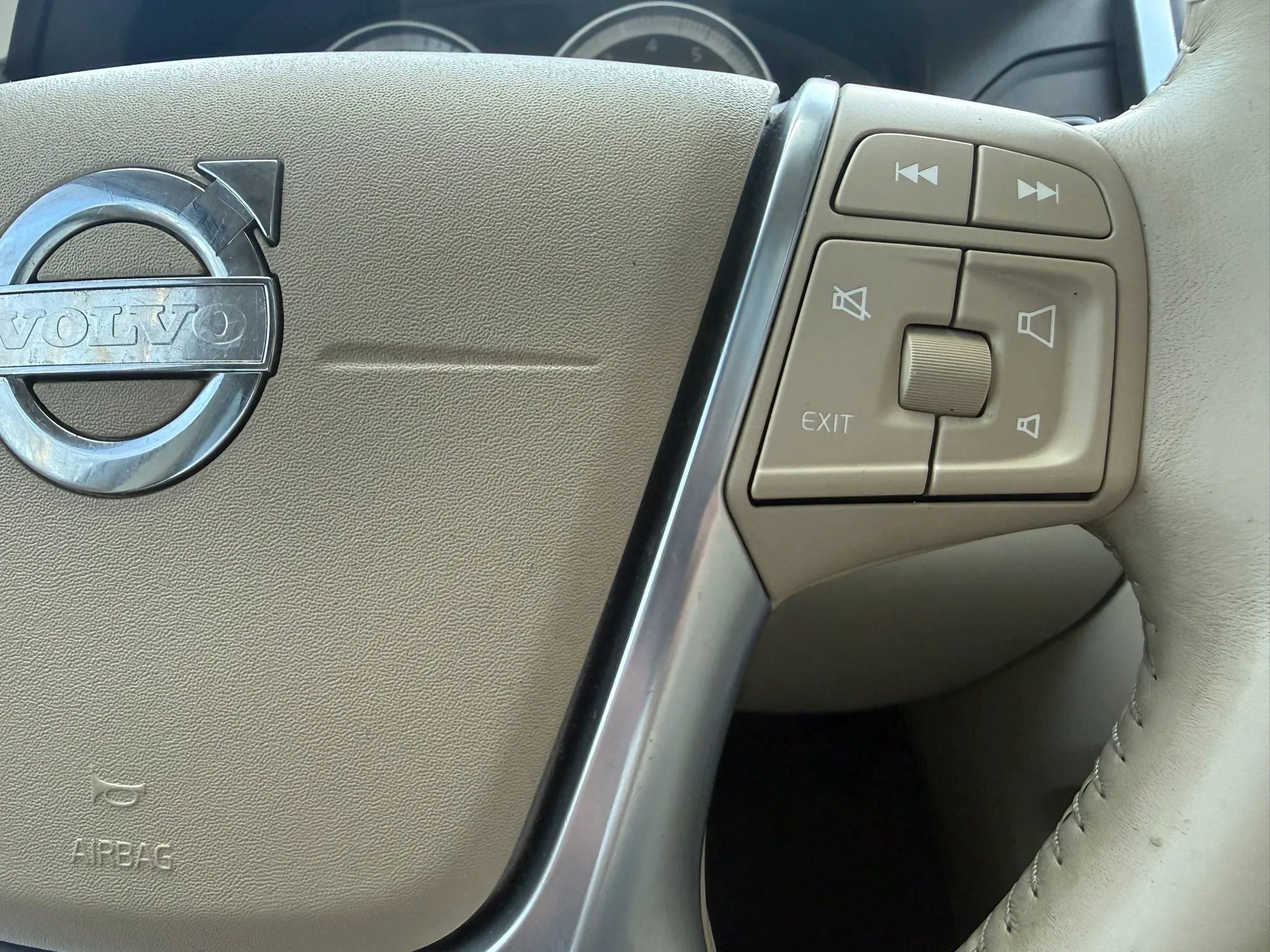 Used 2013 Volvo XC60 3.2 FWD image 30
