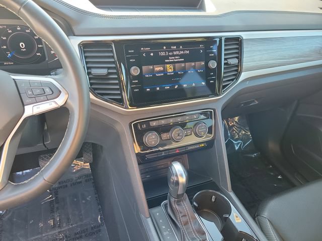Certified 2023 Volkswagen Atlas Cross Sport SE w/ Panoramic Sunroof Package AWD/4WD image 25