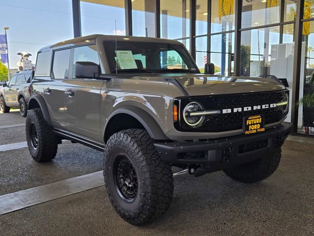 New 2025 Ford Bronco Badlands AWD/4WD video 1